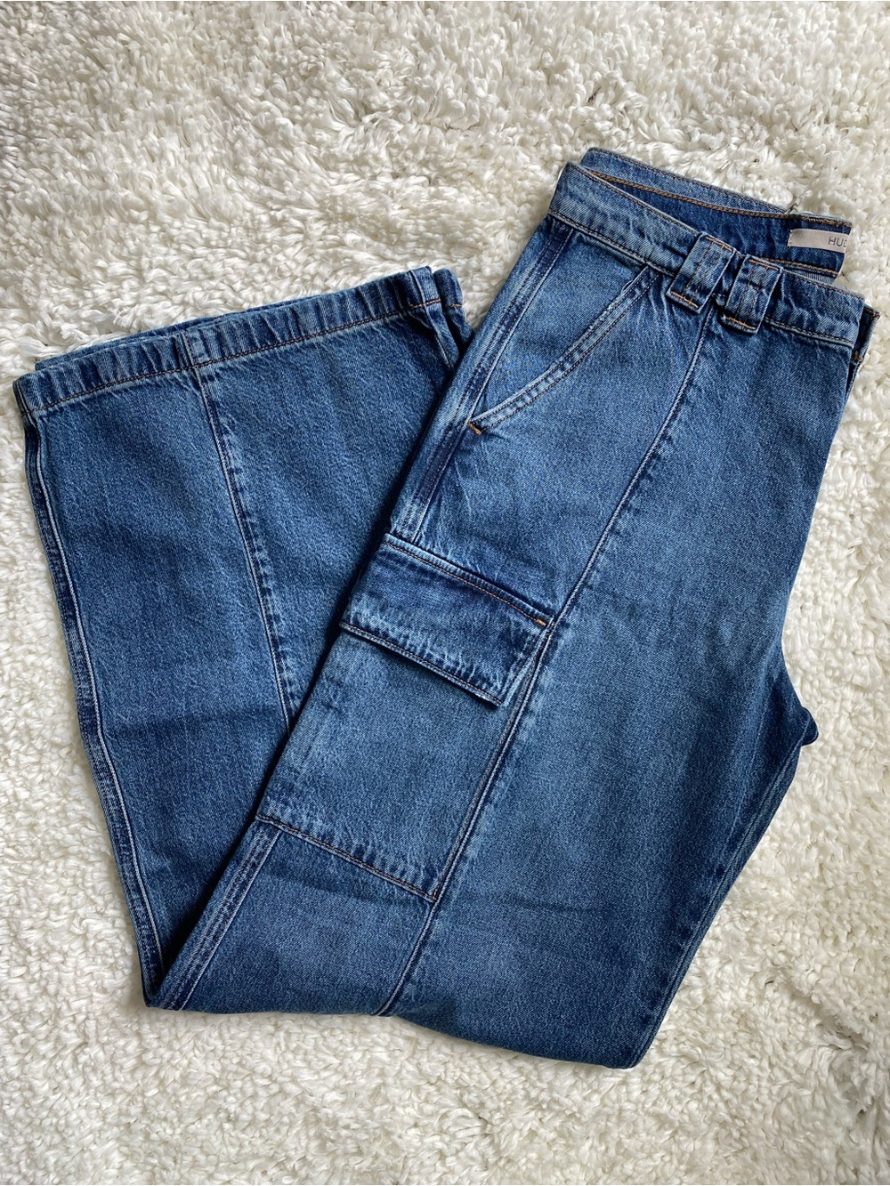 Hudson Jeans Wide-Leg Cargo Jeans in Faded Blue Denim - Picture 2 of 6